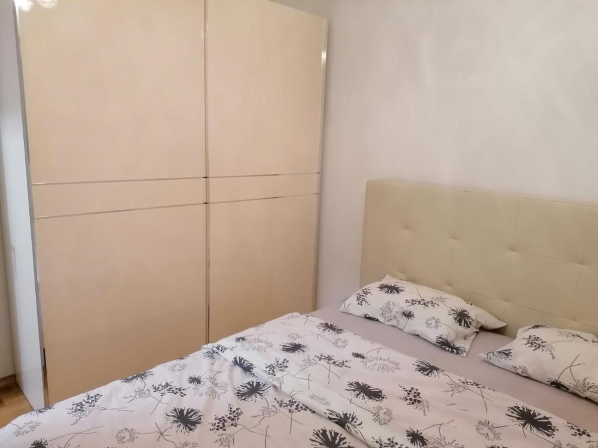 Apartman Venecija Banja Luka Ngoại thất bức ảnh